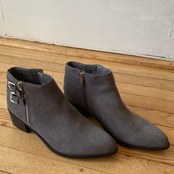 Italian Shoemakers Shoes - NWOT Gray Booties